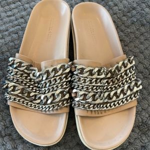 Kendall & Kylie flat slides super comfy